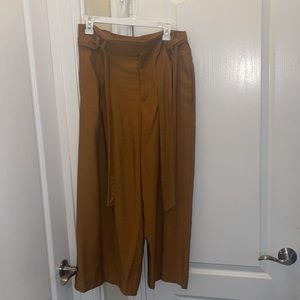 Zara Khaki pants with paper bag waist